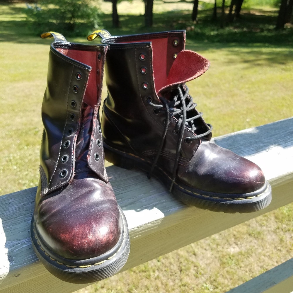 Dr. Martens 1460 Red Cherry Arcadia (womens 9)